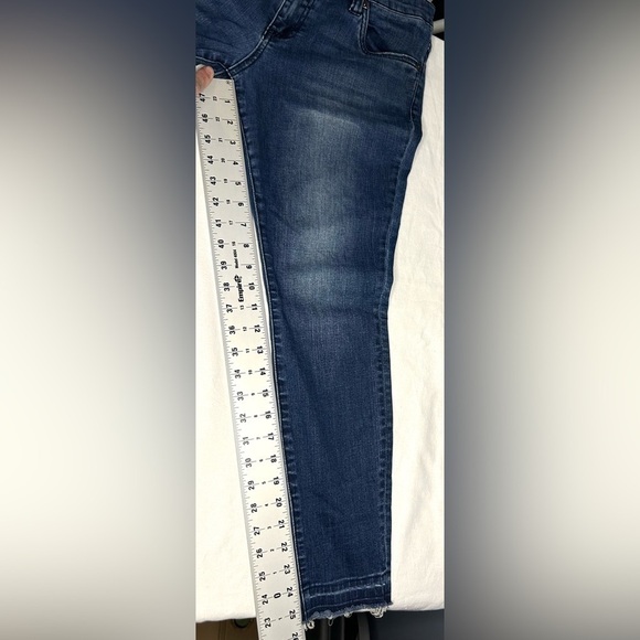 KUT FROM THE KLOTH Ankle Skinny Frayed Hem Blue Jeans Women’s Size 6 - Picture 13 of 16